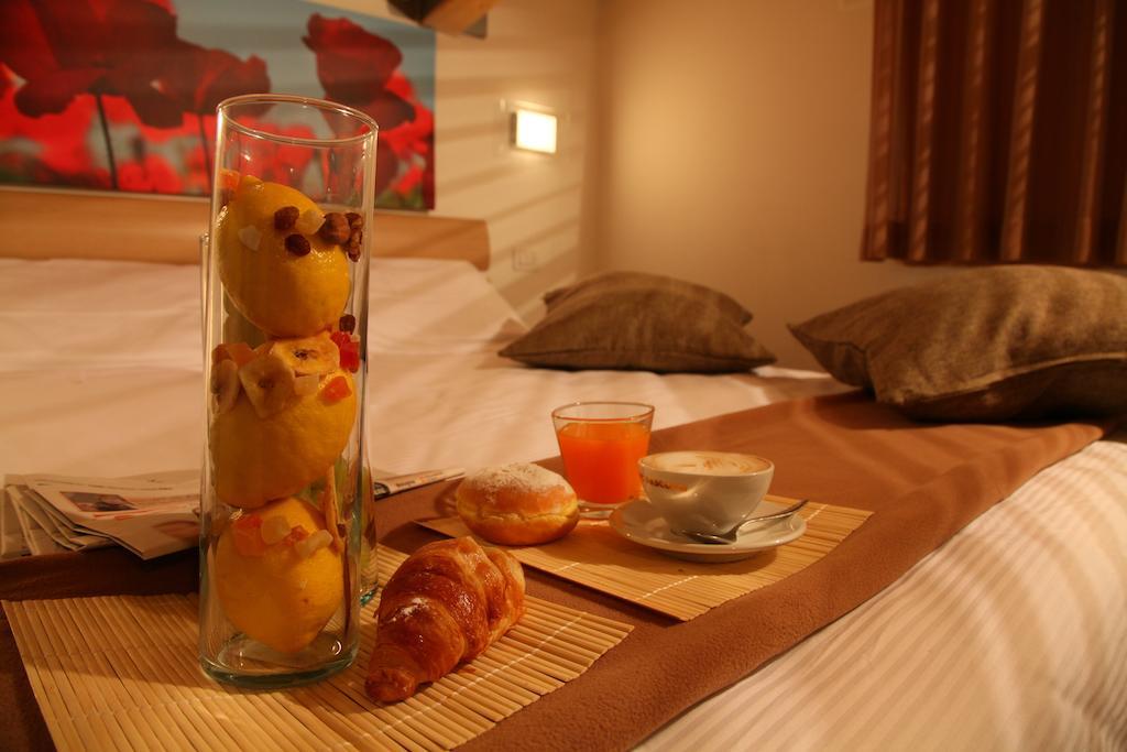 Residence Ilario Suite Hotel Riccione Eksteriør bilde