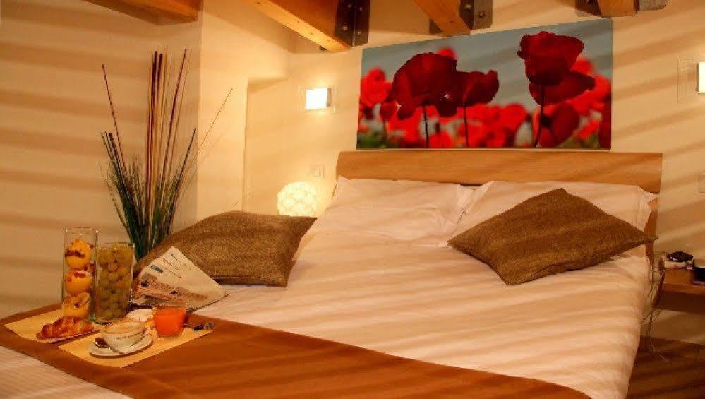 Residence Ilario Suite Hotel Riccione Eksteriør bilde
