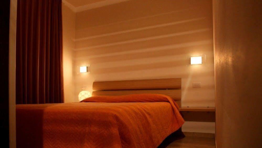Residence Ilario Suite Hotel Riccione Eksteriør bilde